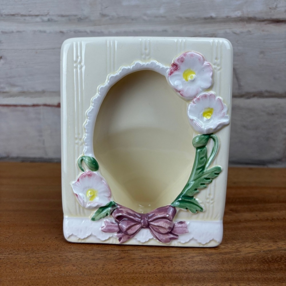 Vintage Floral‎ Ceramic Picture Frame Cottagecore Bow Floral Accents